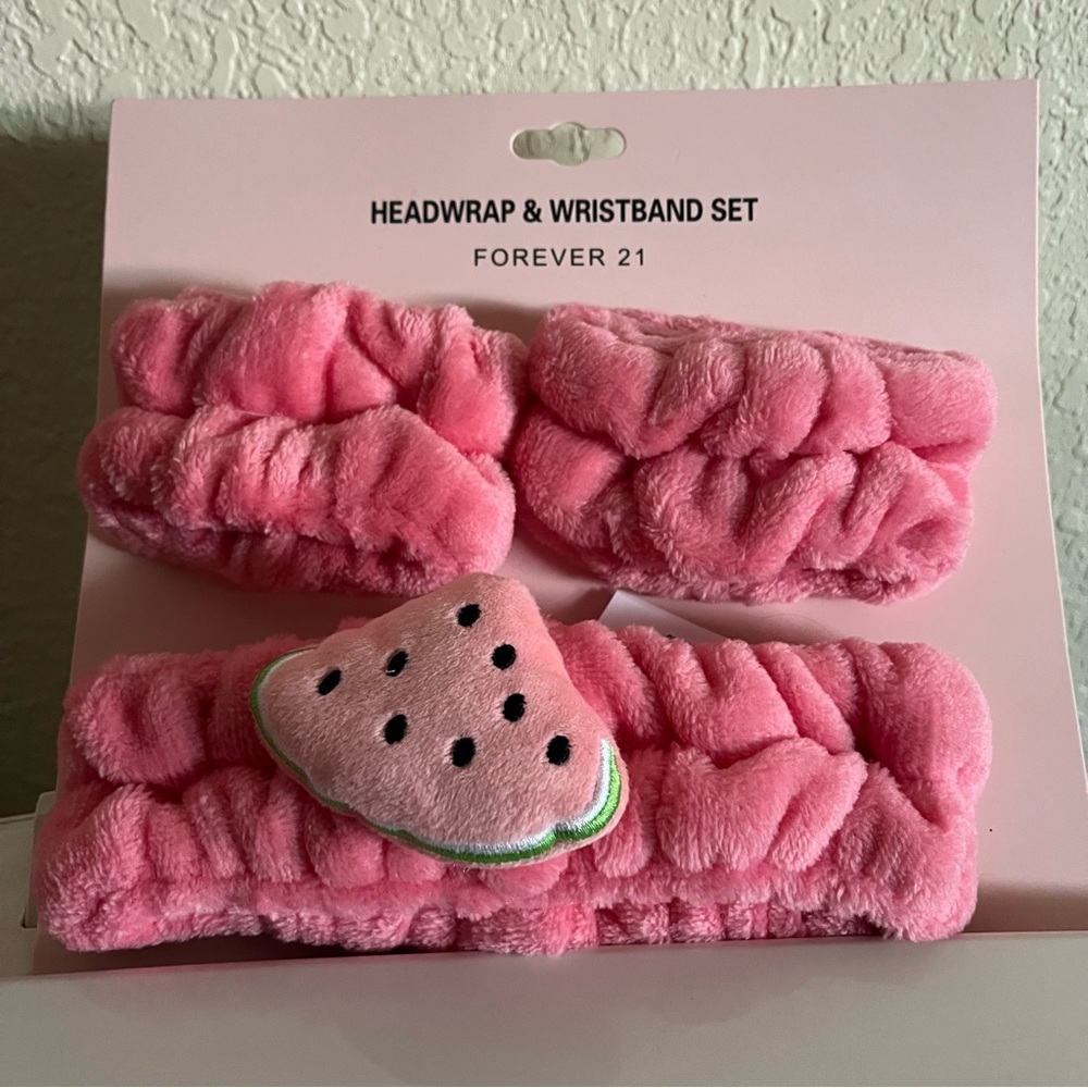 Forever 21 Pink Watermelon Hair Accessory Set